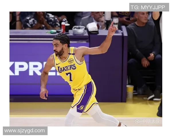 独行侠与湖人激战2018年12月1日精彩回顾与赛后分析